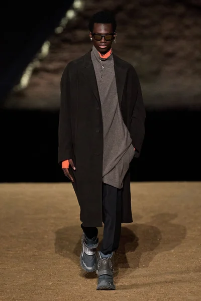 Look 53
